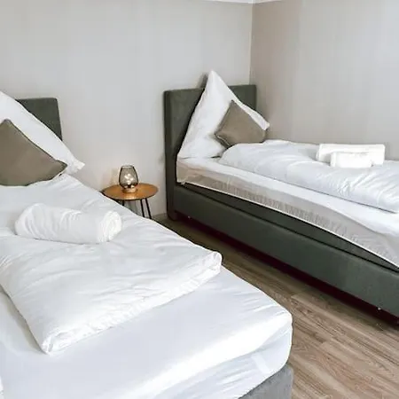 Doreyhome P6 I Modern Flat Ruhige Lage I 11 Personen Lägenhet